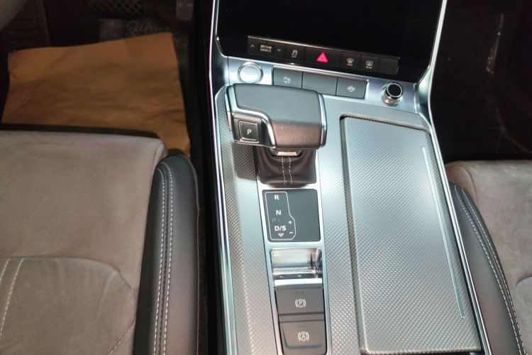 Audi A6L New Energy 2020 car image #18