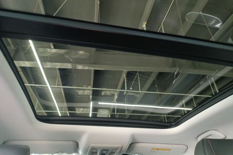 Changan UNI-K iDD 2022 car image #18