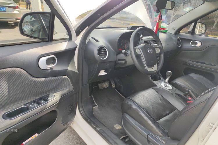 MG 3 2014 car image #18