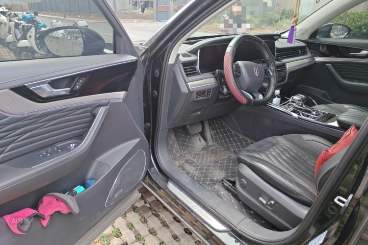 HongQi HS5 2023 car image #18