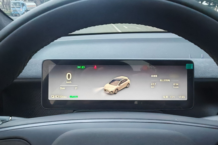 零跑汽车 零跑Lafa5 2025 汽车图片 #18