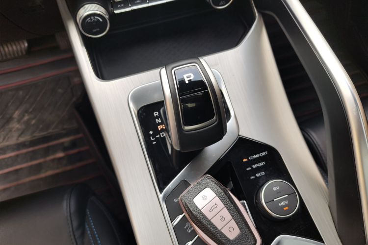 GEELY Coolray New Energy 2021 car image #18