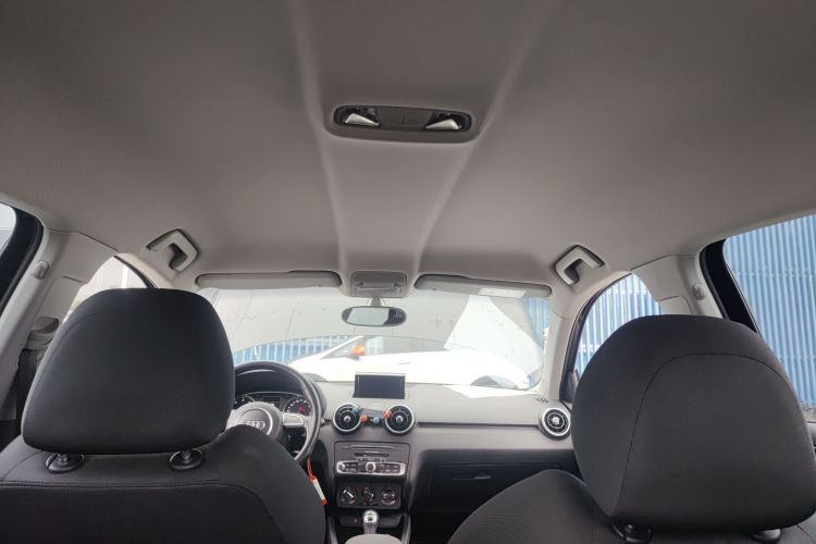 Audi A1 2017 car image #18