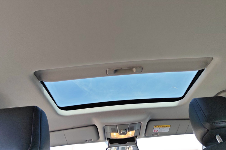 MG GS 2015 car image #18