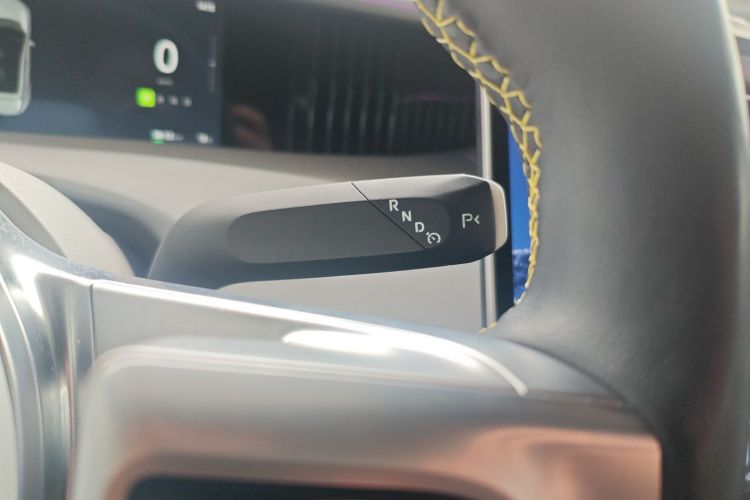 Avatr 11 2023 #18 Avatr 11 2023 car image #18