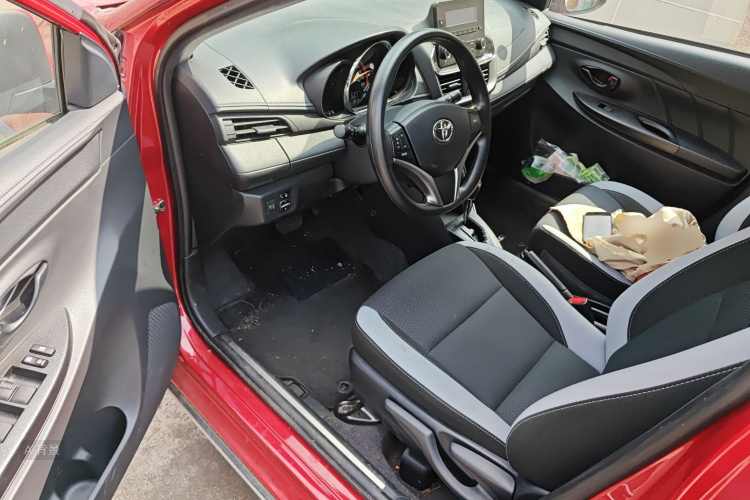 Toyota Yaris L Zhixuan 2023 صورة سيارة #18