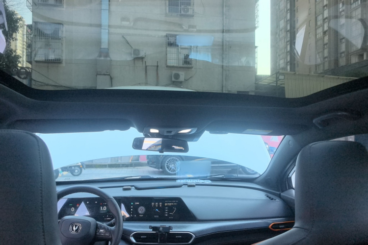 Changan UNI-T 2022 car image #18