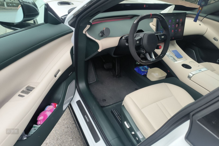 MI YU7 2025 immagine di auto #18