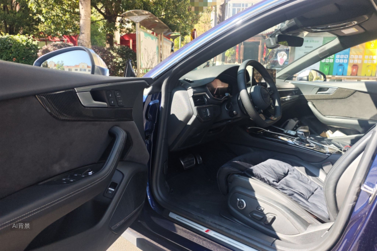 Audi S5 2019 car image #18