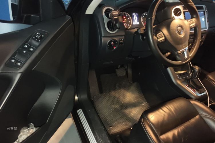 Volkswagen Tiguan 2016 car image #18