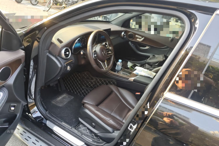 Mercedes-Benz GLC Class 2020 car image #18