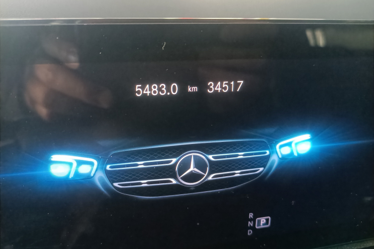 Mercedes-Benz GLA Class 2023 immagine di auto #18