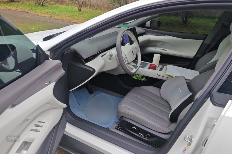 Deepal L07 2025 immagine di auto #18