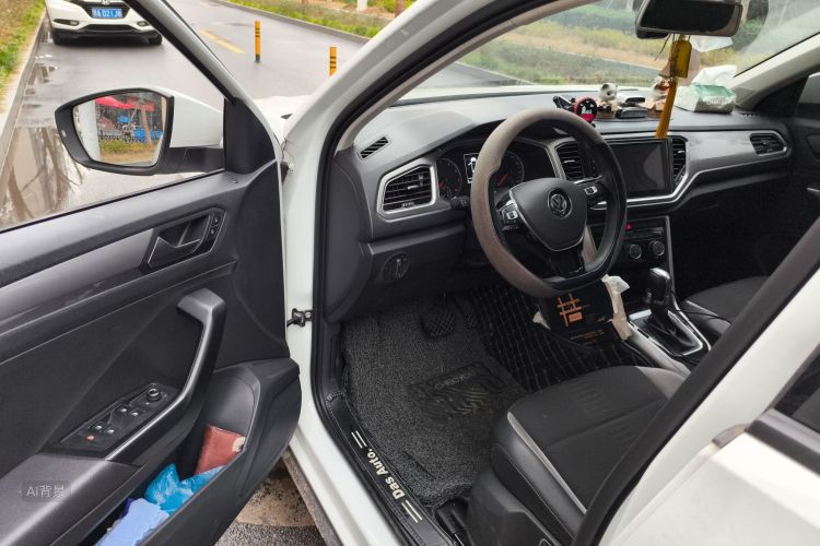 T-Roc 2018 #18 T-Roc 2018 car image #18