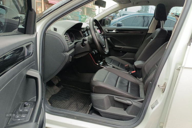 T-Roc 2019 #18 T-Roc 2019 car image #18