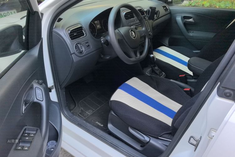 Volkswagen Polo 2015 immagine di auto #18