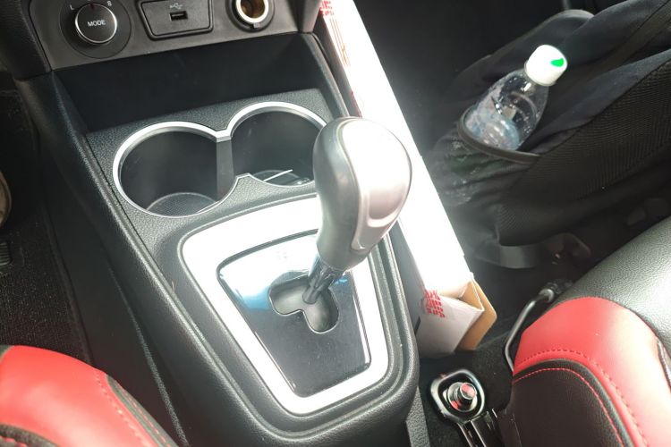 JAC 2018 #18 JAC 2018 car image #18