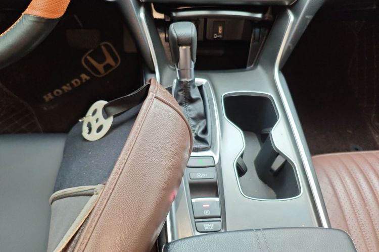 Honda Accord 2021 #18 Honda Accord 2021 car image #18