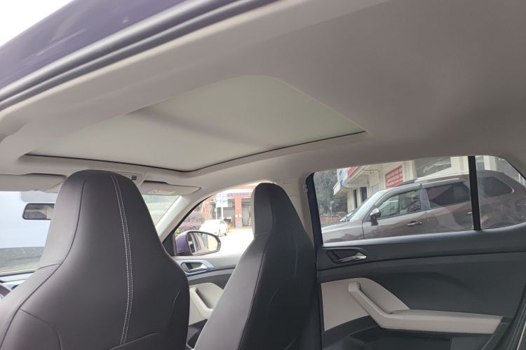 Volkswagen T-Cross 2020 car image #18