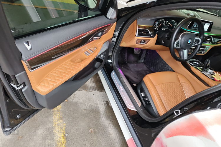 BMW 7 Series 2016 immagine di auto #18