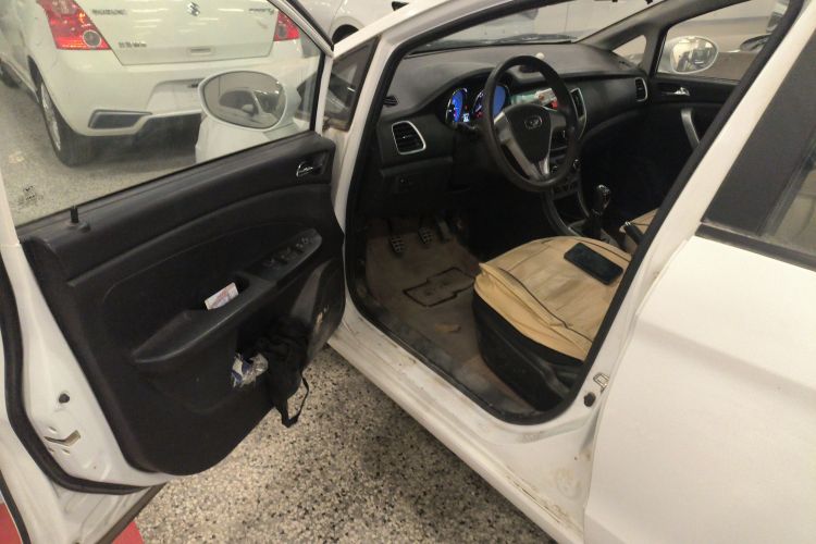 Kaiyi C3 2015 car image #18