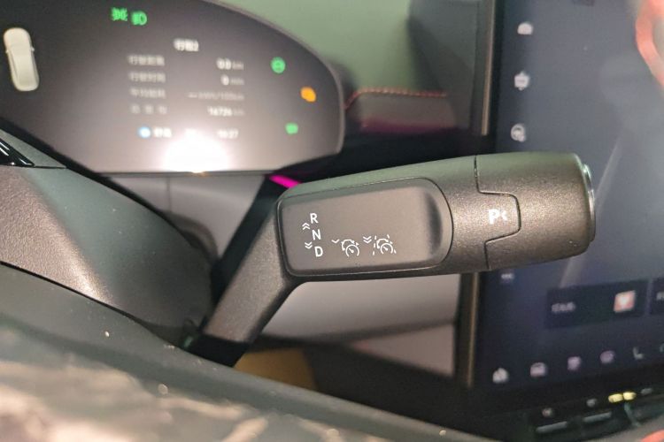 极氪 极氪007GT 2025 汽车图片 #18