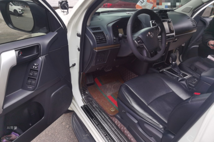 Toyota Land Cruiser Prado 2019 immagine di auto #18