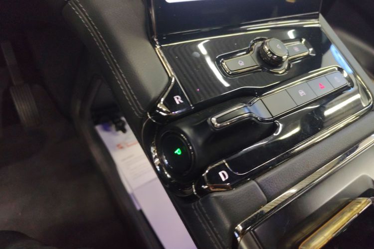 NIO ES8 2021 car image #18