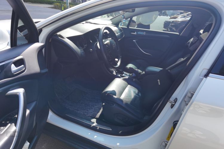 Citroen C5 2015 car image #18