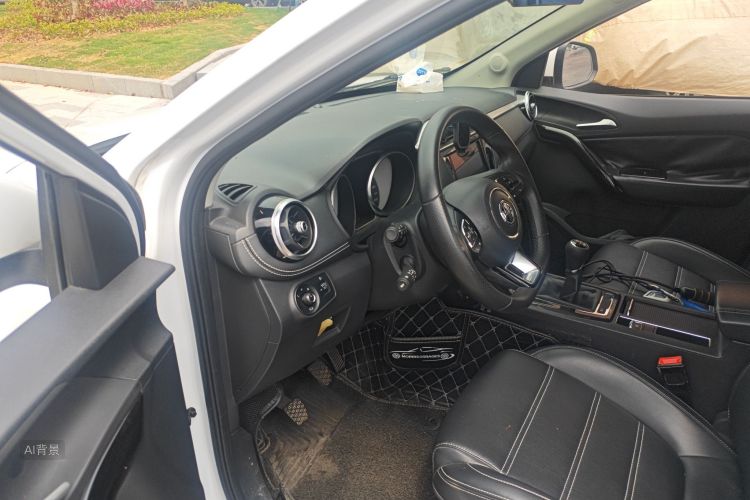 MG GS 2018 car image #18