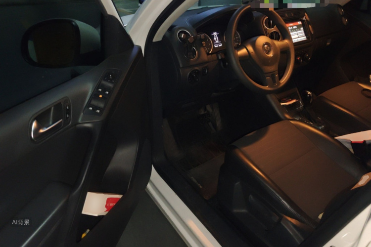 Volkswagen Tiguan 2015 صورة سيارة #18