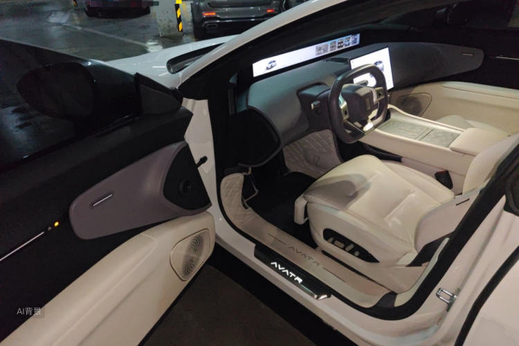 Avatr 12 2024 car image #18