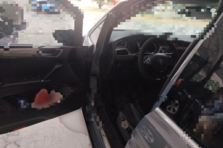 Volkswagen Touran 2020 car image #18