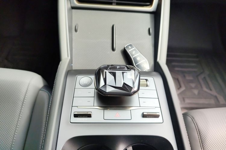 BYD Qin L 2024 car image #18