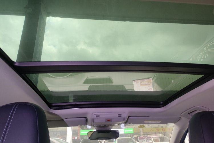 Volkswagen Tharu 2024 car image #18