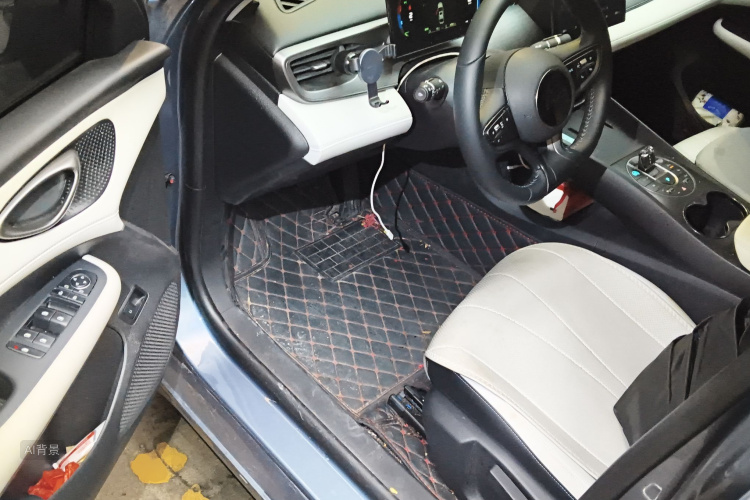 BYD Seal 05 DM-i 2025 car image #18