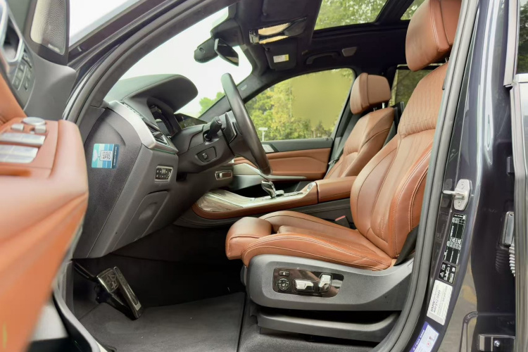 BMW X7 2020 صورة سيارة #18