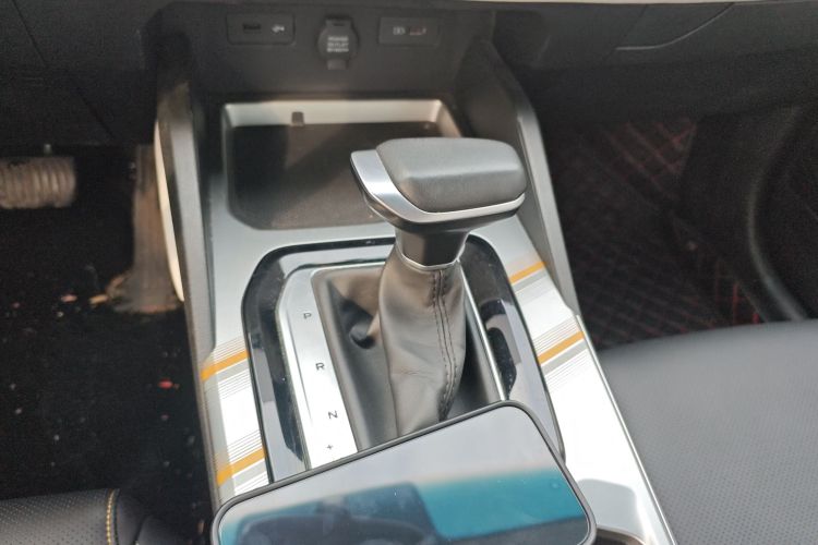 GEELY Emgrand L 2022 صورة سيارة #18