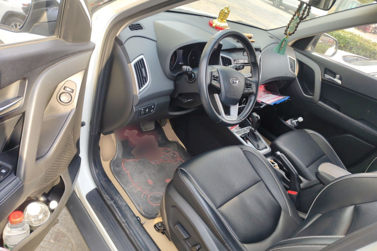 Hyundai ix25 2018 #18 Hyundai ix25 2018 car image #18