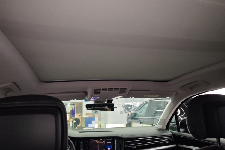 Volkswagen Touareg 2020 immagine di auto #18