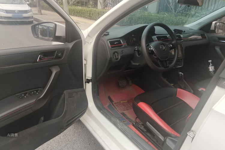 Santana 2019 car image #18