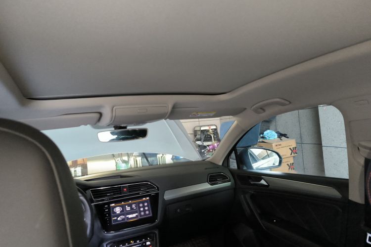 Volkswagen Tiguan X 2021 immagine di auto #18