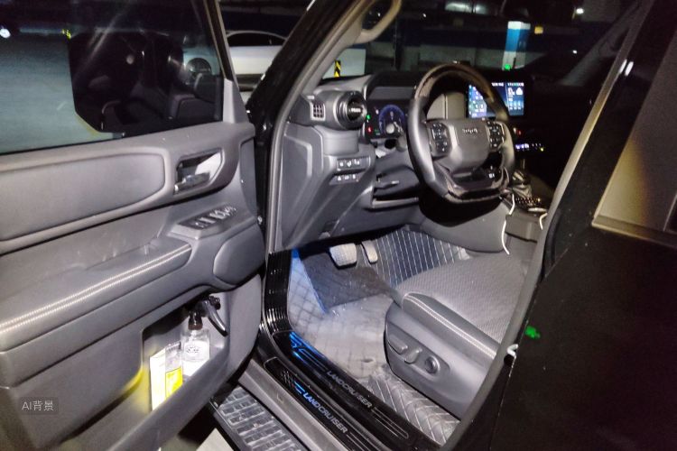 Toyota Land Cruiser Prado 2025 car image #18