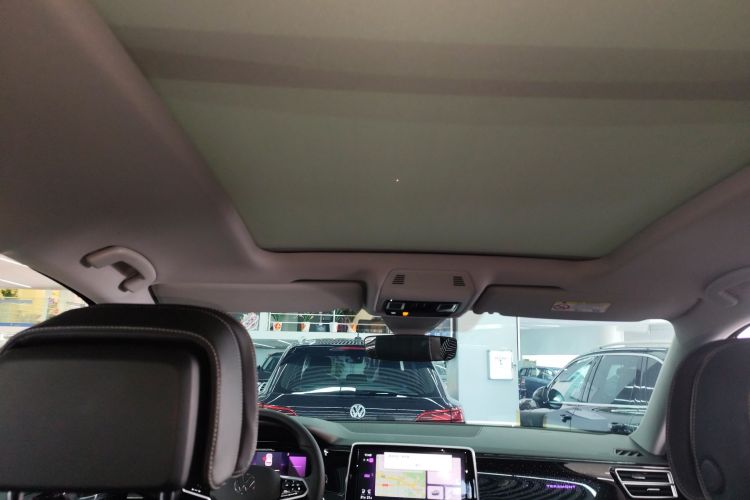 Volkswagen Teramont 2024 car image #18