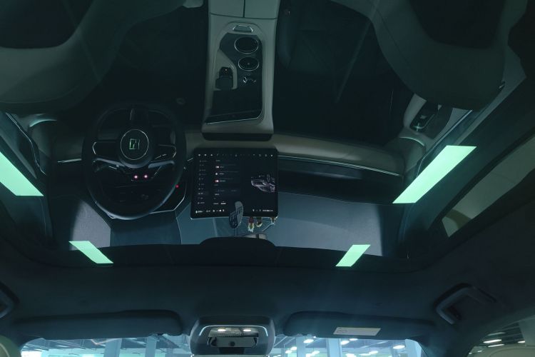 极氪 极氪001 2024 汽车图片 #18