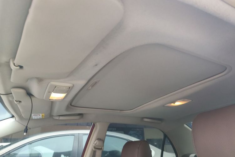 Toyota Corolla (Classic) 2014 car image #18