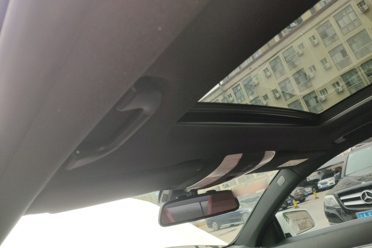 Mercedes-Benz E Class (Imported) 2014 immagine di auto #18