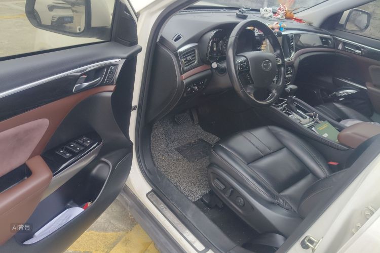 GAC Trumpchi GS8 2018 صورة سيارة #18