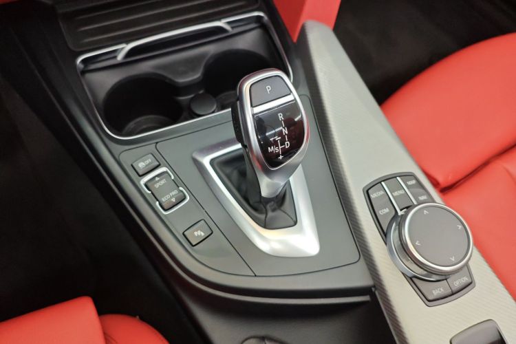 BMW 4 Series 2018 car image #18