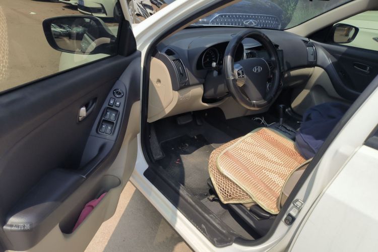 现代 悦动 2015 汽车图片 #18